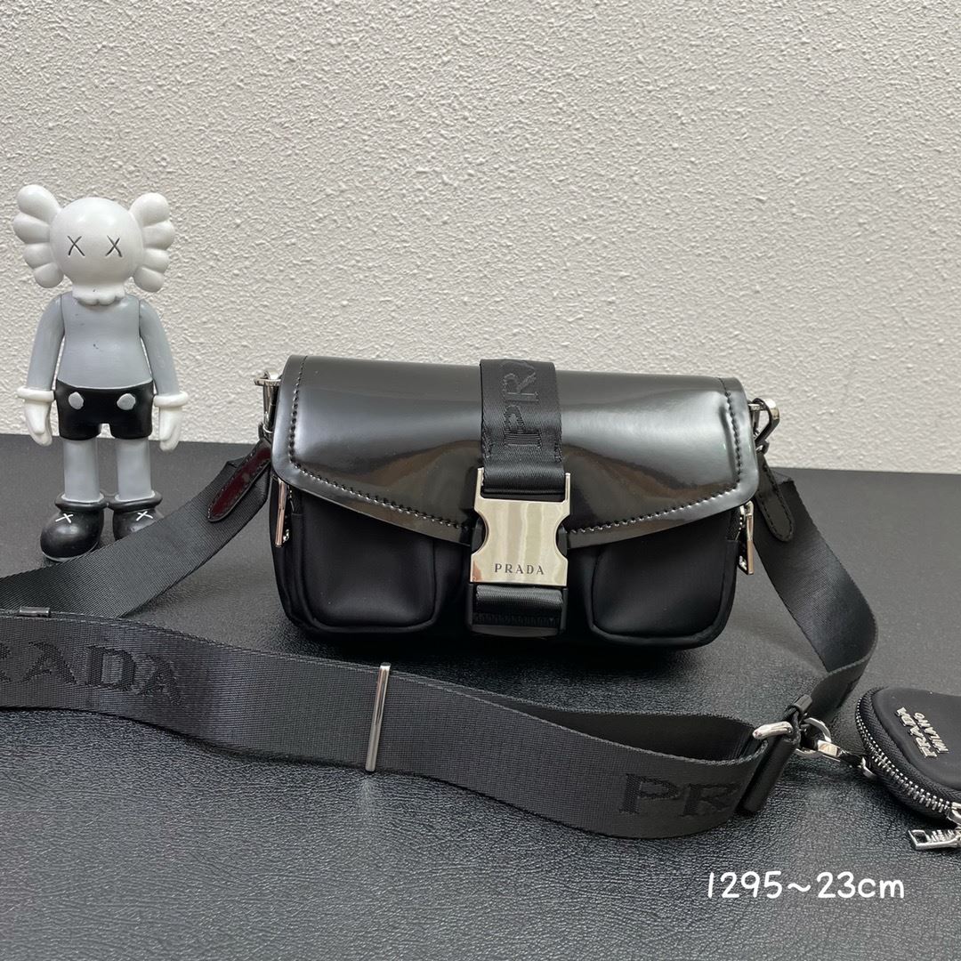 Pra*a satchel bags
